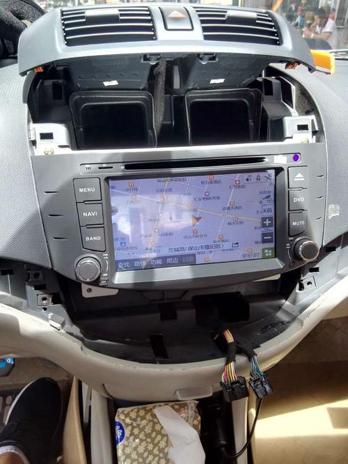 【 悅翔v5導(dǎo)航更換和氣囊燈解決方法 】二手悅翔v5資訊-人人車(chē)